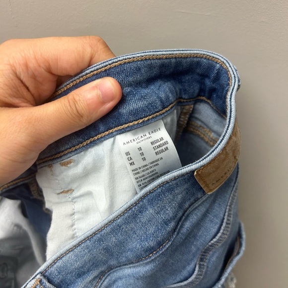 American Eagle High Rise Ripped Jeggings Jeans - Picture 6 of 6